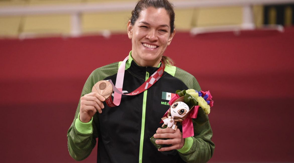 La mexicana Lenia Ruvalcaba, venció a la representante de Turquía Raziye Ulucam, en la categoría de los menores de 70 kilogramos, en Judo de los Juegos Paralímpicos.
